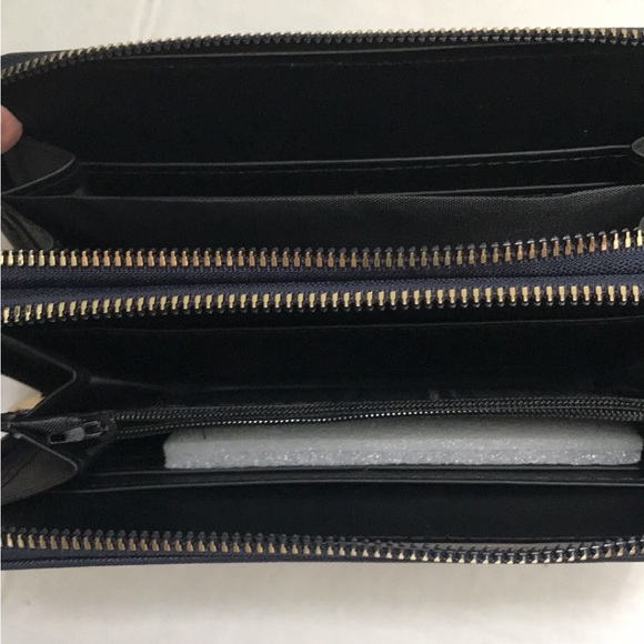 REBECCA & RIFKA NAVY BLUE DOUBLE ZIPPER WRISTLET WALLET - Picture 7 of 13